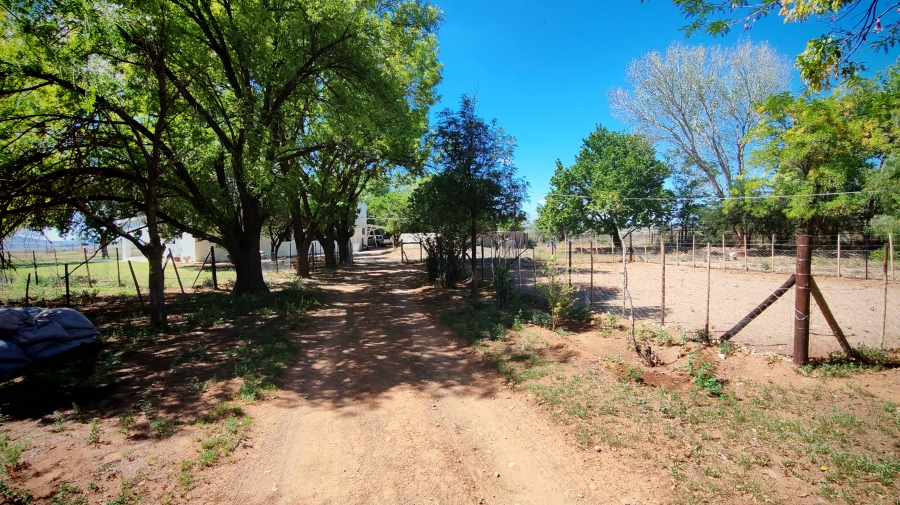 6 Bedroom Property for Sale in Middelburg Eastern Cape